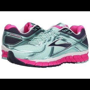 Brooks GTS 16 Running Shoes Women’s size 6.5